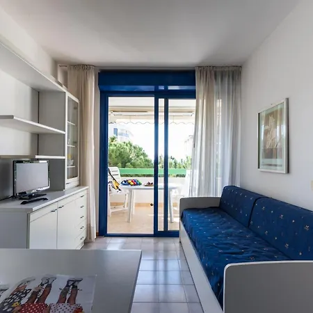 Beachside For Four Guests In * ビビオーネ